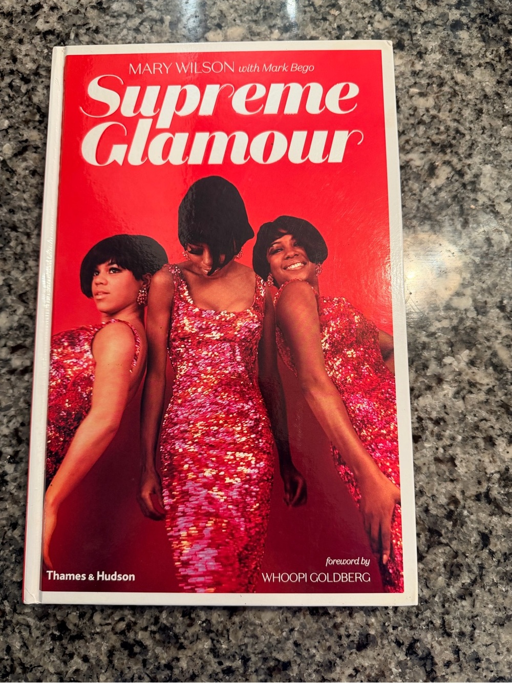 Supreme Glamour Hardcover Mark, Wilson, Mary Bego